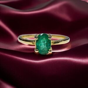 10K Gold -Natural Colombian Emerald Ring -Size 7- Oval Cut Solitaire Ring -1.5g
